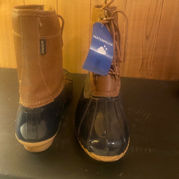 Womens Maplewood Casual Duck Rain Boot Size 9, blue brown rain boot. Used w/ tag - Picture 4 of 6